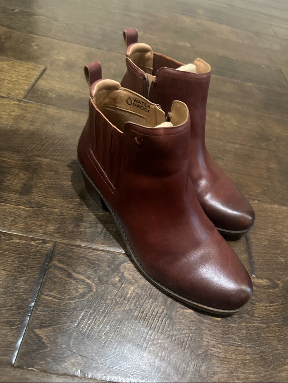 Women's vionic Waterproof Chelsea Boots in cherry brown